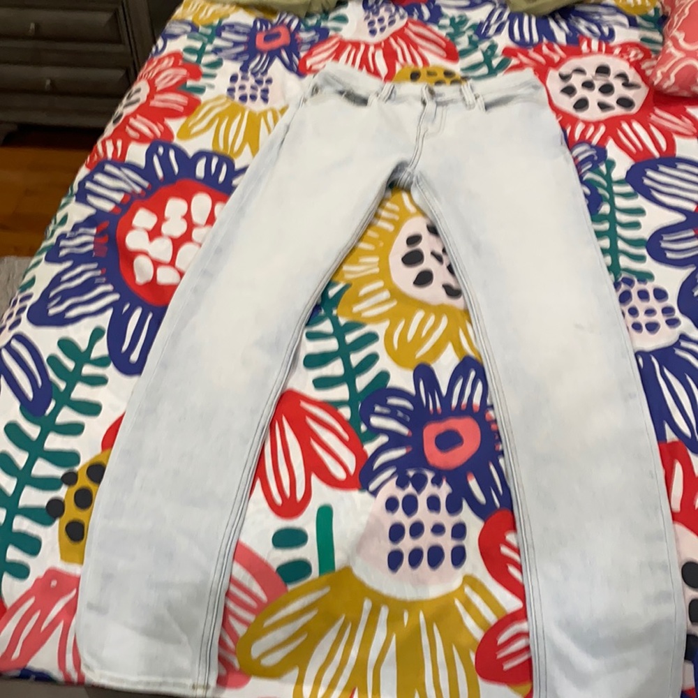 True Religion 30W light wash jeans